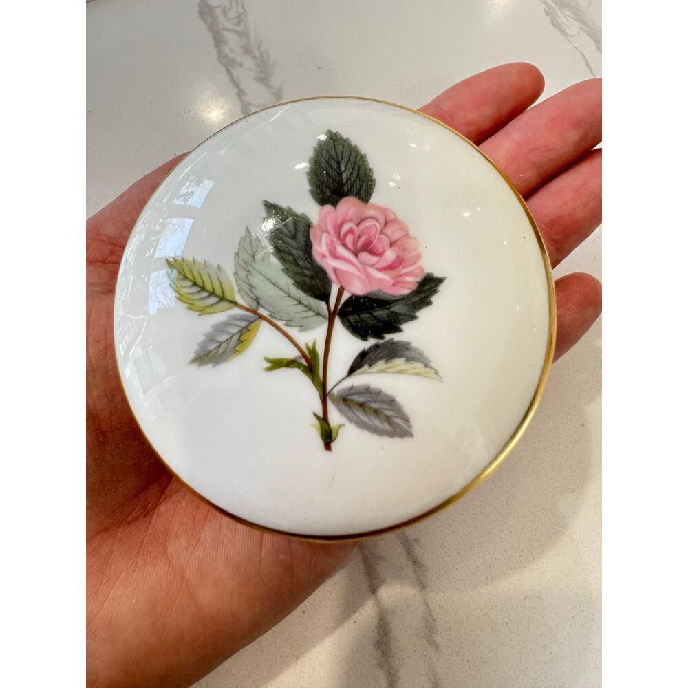 Vintage Wedgwood Hathaway Rose Bone China Trinket Box - Picture 3 of 5